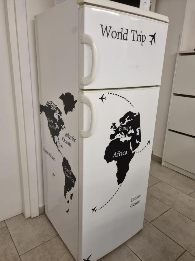 La Tana Del Viaggiatore, Parcheggio Gratuito 那不勒斯 外观 照片